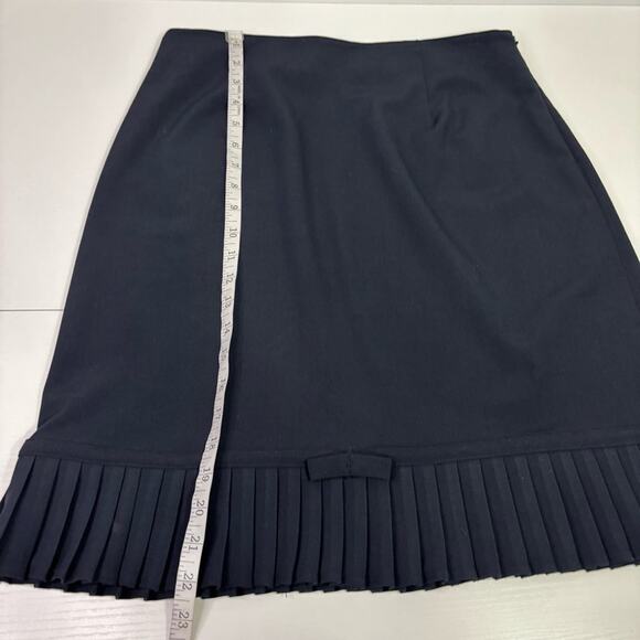 Dressbarn Black Knee-Length A-Line Pleated Hem with Bow Skirt Size 10 KK0706 - Picture 4 of 8